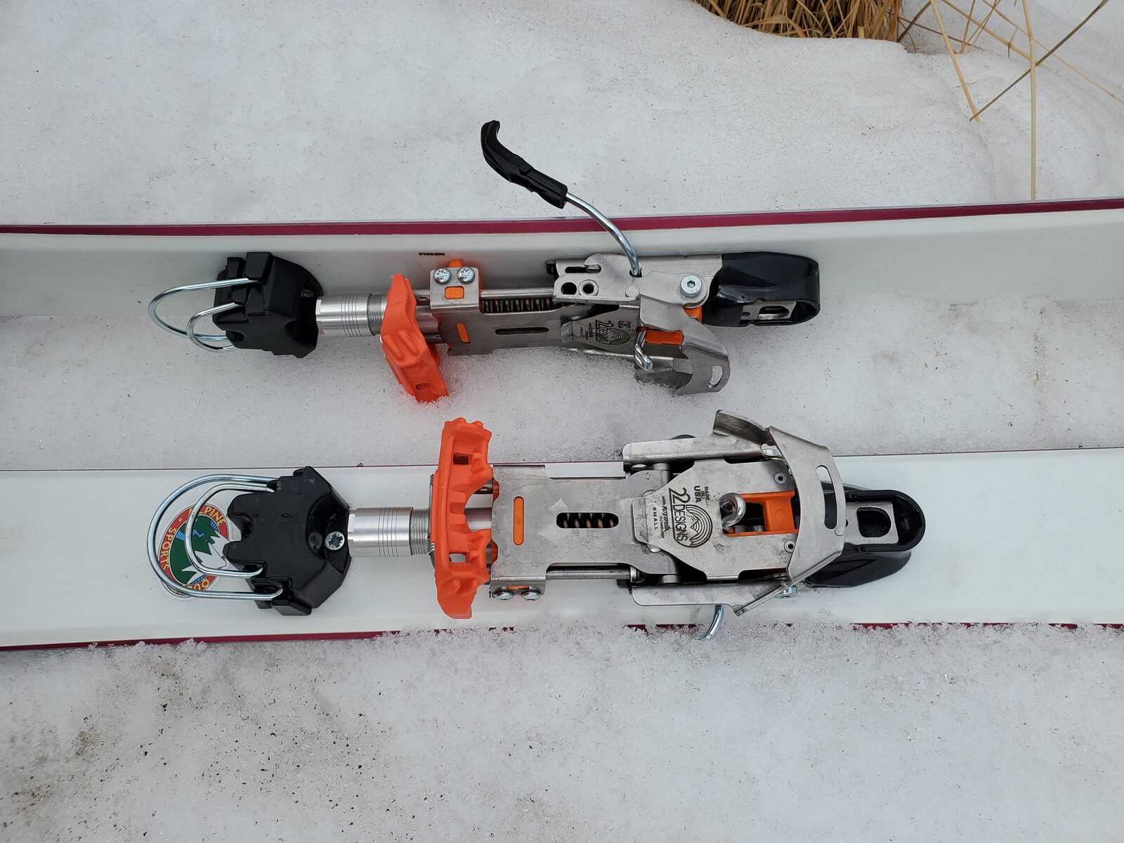 Fijaciones de telemark sobre la nieve