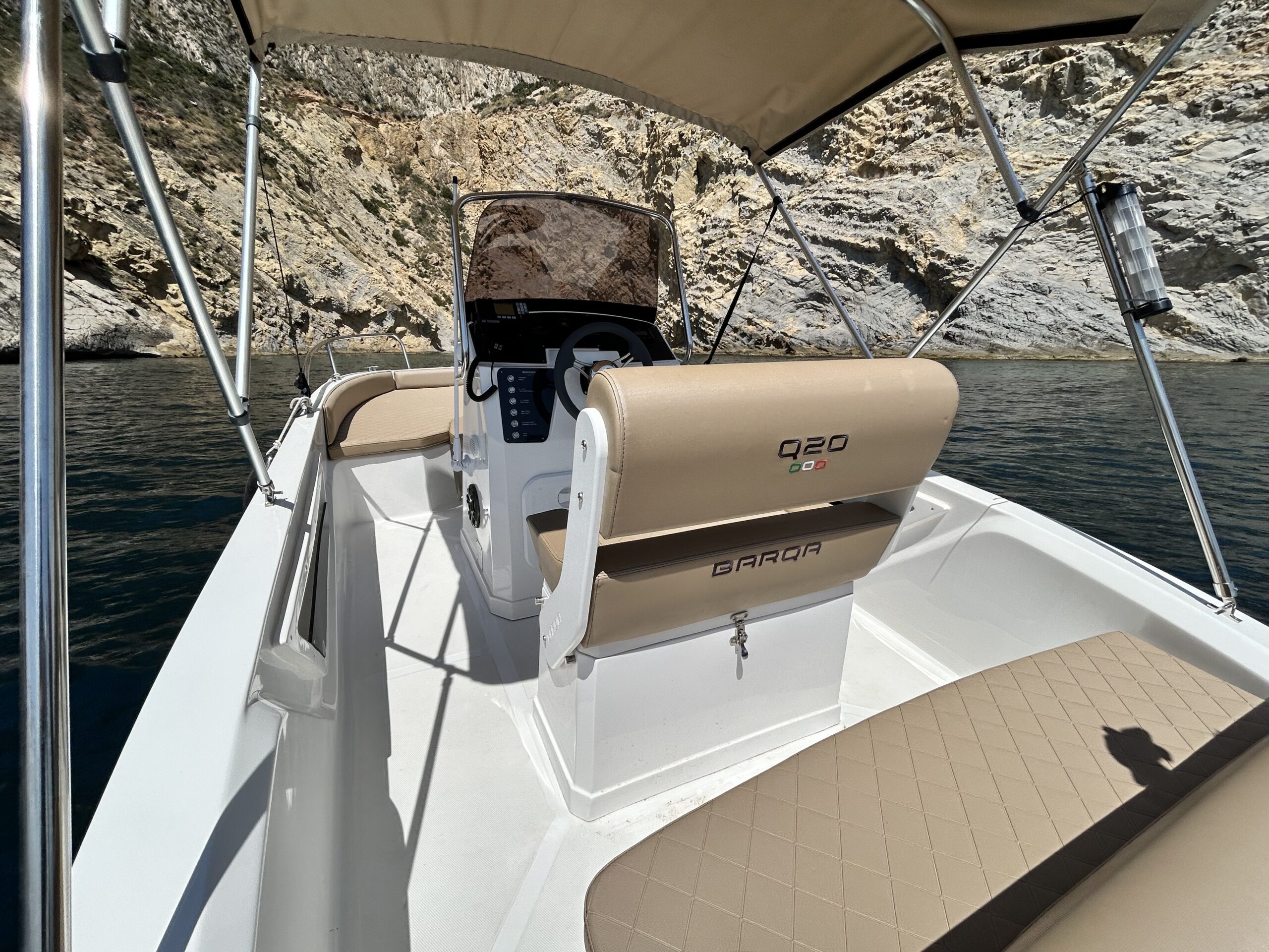Alquiler de Barco Barqa Q20 en Calpe con Licencia o Patrón - imagen 3
